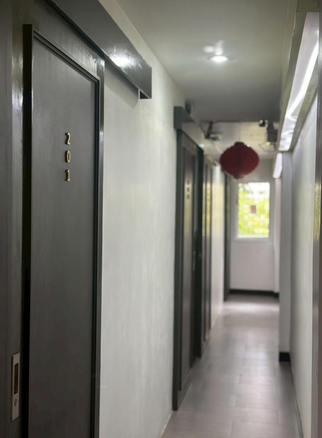 Four Sisters Hostel *